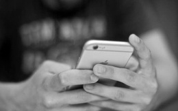 Hội chứng "điện thoại ma" hoành hành giới trẻ: Căn bệnh khó chữa của thời đại công nghệ smartphone