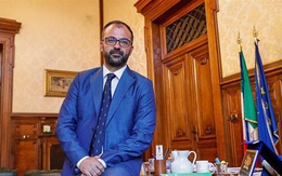 Không "hồi sinh" được các trường học như đã hứa, Bộ trưởng Giáo dục Italia từ chức sau 3 tháng tại vị