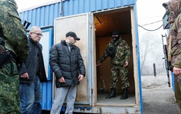 Ukraine và lực lượng thân Nga trao đổi 147 tù nhân
