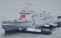 Soi hai chiến hạm "khủng" vừa được Trung Quốc hạ thủy trước thềm năm mới