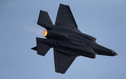 Tiêm kích tối tân F-35 "hiện nguyên hình" khi bay qua cơ sở hạt nhân của Israel
