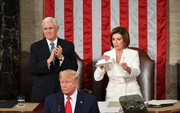 Ông Trump vừa kết thúc phát biểu, bà Pelosi xé bản Thông điệp Liên bang trong tay mình