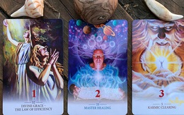 Rút một lá bài Tarot để nhận thông điệp từ tương lai: Số 2 cho bạn năng lượng của vũ trụ