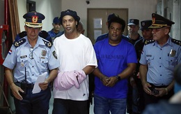 Tòa án gạt phăng món tiền 37 tỷ, Ronaldinho ngậm ngùi tiếp tục ngồi trong nhà giam