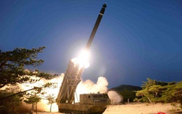 Triều Tiên xác nhận thử tên lửa đa nòng khổng lồ