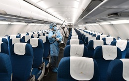 Đề nghị Bộ Công an chỉ đạo điều tra người tiếp xúc, đi cùng khách Nhật dương tính Covid-19 trên chuyến bay Vietnam Airlines