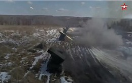 Xem hệ thống phóng hỏa tiễn đa lớp của Nga tàn phá mục tiêu đối phương