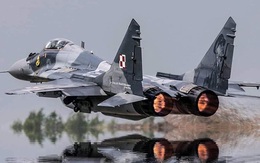 MiG-29 hộ tống Su-22, "đối đầu" với 4 F-16 NATO: Phi công Mỹ tiết lộ cảm giác săn đuổi