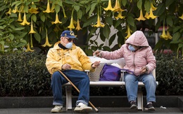 "Tôi không sợ chết": Người cao tuổi ở Đức nói về cuộc chiến không bom đạn của nhân loại và đại dịch COVID-19