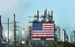 Nạn nhân của cuộc khủng hoảng kép COVID-19 và dầu lửa