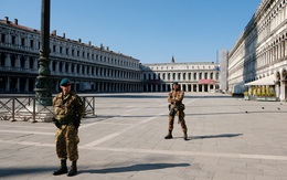 COVID-19: Đạt thắng lợi đầu tiên, Italy thận trọng lập chiến lược "sống chung với virus" sau đỉnh dịch