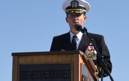 Hạm trưởng tàu sân bay Mỹ Theodore Roosevelt bị sa thải và mắc Covid-19