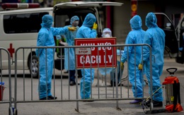 Chỉ còn 53 bệnh nhân mắc Covid-19 đang điều trị, phi công người Anh đã ổn định