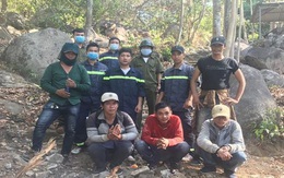 Giải cứu nhóm "phượt thủ" đi hái lan lạc trên núi Chứa Chan