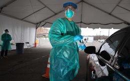 Covid-19: Châu Âu “hạ nhiệt”, Mỹ đối phó với tuần chết chóc thứ hai