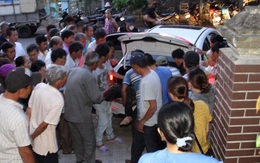 Thi thể công nhân tử nạn được để trong cốp xe con, chở từ Đà Nẵng ra Huế trả cho gia đình
