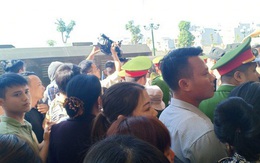 Vụ "hỗn chiến" ở biển Hải Tiến: Hàng chục người của Nhà hàng Hưng Thịnh 1 kéo tới tòa