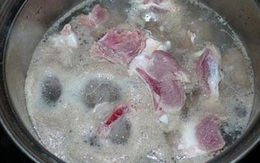 Sự thật về lớp bọt khí thường nổi lên trong lúc nấu ăn mà nhiều bà nội trợ hay vớt bỏ: Lợi hay hại cho sức khỏe?