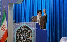 Iran gồng mình trước áp lực quốc tế