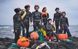 Câu chuyện cực ngầu về những "nàng tiên cá" 70 tuổi cuối cùng trên đảo Jeju