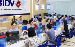 Banker nghỉ Tết, động lực còn hay hết?