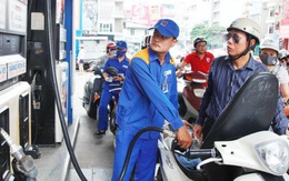 Giá xăng tiếp tục giảm mạnh, dầu bất ngờ giảm hơn 1.100 đồng/lít kể từ 15 giờ chiều nay