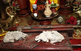 Nghệ thuật điêu khắc và báu vật gây kinh ngạc ở đền cổ Linh Kiếm