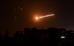 Bị Israel tấn công hàng loạt, thủ đô Syria rung chuyển