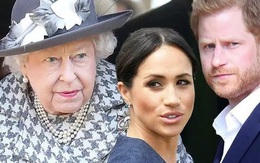 "Cuộc chiến" hoàng gia: Nữ hoàng Anh chỉ nói đúng một câu cũng đủ cho thấy vợ chồng Meghan Markle bị "thất sủng" như thế nào