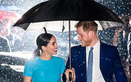 Khoảnh khắc tuyệt đẹp đi vào lịch sử của vợ chồng Meghan Markle và câu chuyện đằng sau đó