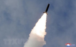 'Triều Tiên diễn tập bắn đạn thật, sử dụng bệ phóng tên lửa đa nòng'