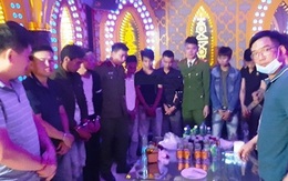 Đặt xe máy, mua ma tuý mở tiệc sinh nhật trong quán karaoke