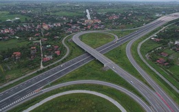 Rào chắn đường vành đai 3 trên cao để thi công nút giao với cao tốc Hà Nội- Hải Phòng