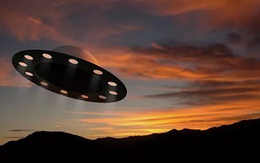 Trên mạng xuất hiện video ghi lại hình ảnh được cho là UFO