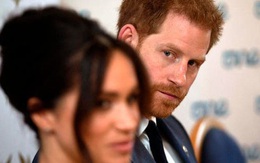 Cuộc sống nhà Sussex ở Mỹ: Harry cô đơn nơi đất khách quê người, phải phụ thuộc vào Meghan Markle nếu muốn định cư lâu dài