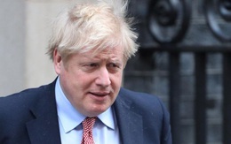 Hai bức tranh tương phản của COVID-19