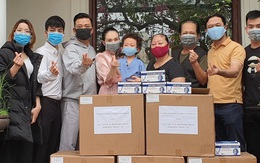 Tuấn Hưng dùng hết cát-xê hỗ trợ Bệnh Viện Nhiệt Đới 20.000 khẩu trang: "Tôi như 1 chú ong nhỏ bé muốn làm đẹp cho đời"