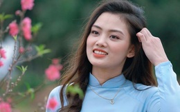 Hoa khôi bóng chuyền Thu Hoài: Xinh đẹp nhưng muốn tránh xa... showbiz