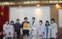 Những món quà giúp lan tỏa tinh thần, tiếp sức các y bác sĩ trên tuyến đầu chống dịch Covid-19