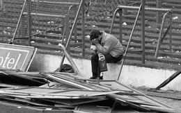 Người đàn ông tuyệt vọng trong bức ảnh nổi tiếng 'thảm họa Hillsborough' đã qua đời vì nhiễm Covid-19