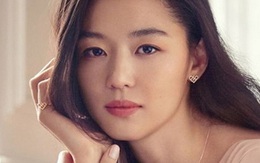 “Mợ chảnh” Jeon Ji Hyun bị chỉ trích vì tuyên bố giảm tiền thuê nhà chống dịch COVID-19 nhưng hứa một đằng làm một nẻo?