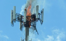 'Rủ nhau' phá hoại cột phát sóng 5G vì COVID-19, dân Ireland và New Zealand đốt nhầm luôn cả cột phát 4G