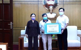 Xúc động câu chuyện đôi vợ chồng già dành 100 triệu đồng không đi du lịch để chống dịch Covid-19