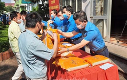 Hỗ trợ công nhân lao động có hoàn cảnh khó khăn do ảnh hưởng dịch Covid-19