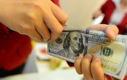 Giá USD ngân hàng quay đầu giảm mạnh