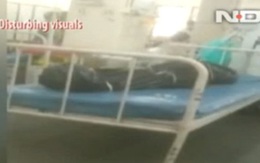 Ấn Độ: Bệnh nhân Covid-19 nằm cạnh người chết trong bệnh viện