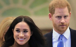 Harry bán đồ vật yêu quý trị giá hơn 1 tỷ đồng trước khi rời hoàng gia chỉ để Meghan được vui, có mấy ai làm được điều này