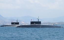Tên lửa Tàu ngầm 182 - Hà Nội đánh trúng mục tiêu từ lòng biển Đông