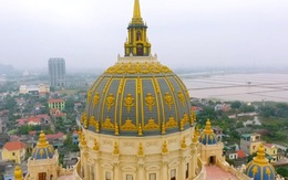 Chiêm ngưỡng lâu đài mạ vàng gây choáng của đại gia Ninh Bình