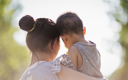 Cuộc chiến giành quyền nuôi con của một cặp đôi đồng giới và bi kịch của những người mẹ 'không cùng huyết thống' với con cái ở Trung Quốc